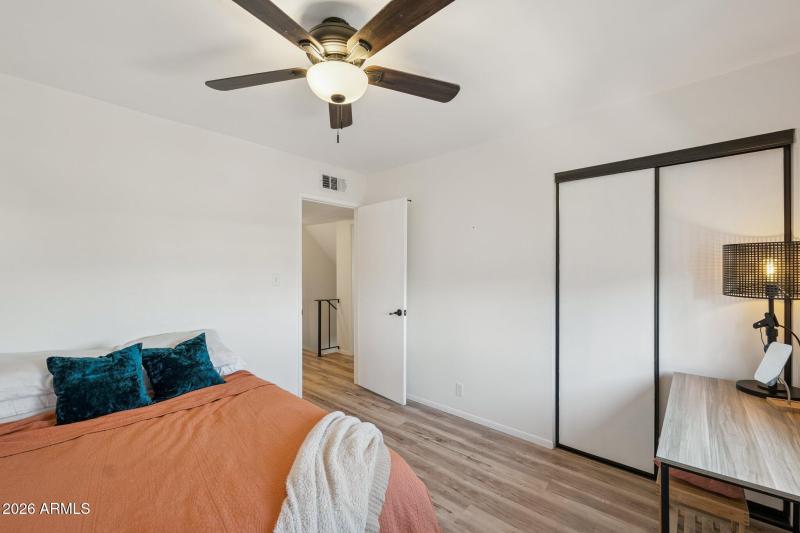 17-web-or-mls-14413-n-boxwood-ln