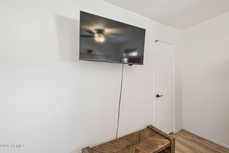 23-web-or-mls-14413-n-boxwood-ln