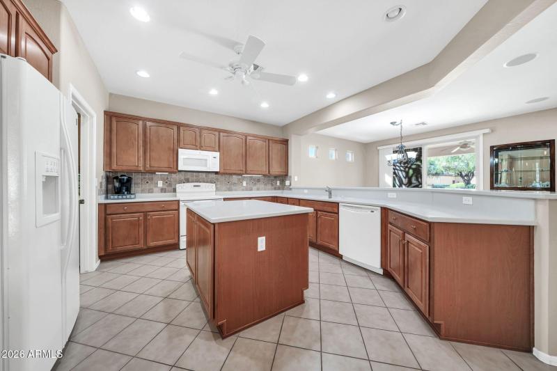 22118 N Arrellaga Dr-18