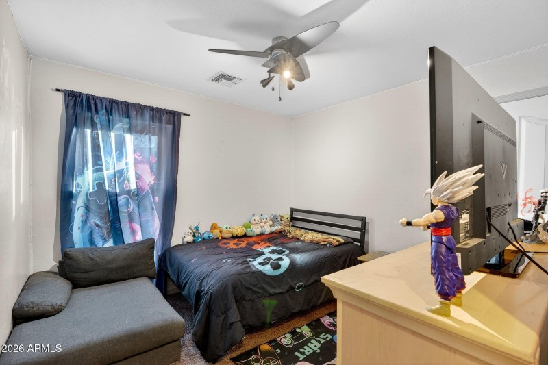 BEDROOM 2