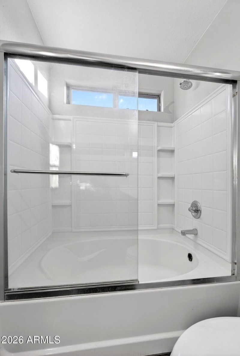 TUB/SHOWER COMBO
