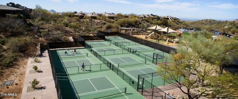 40 Sonoran Pickle ball and play ground