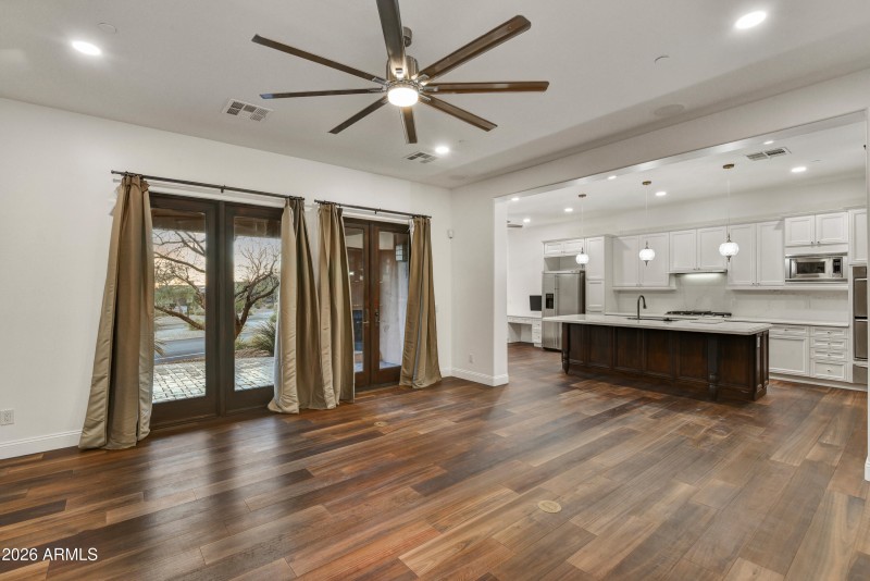 29-Living to Kitchen