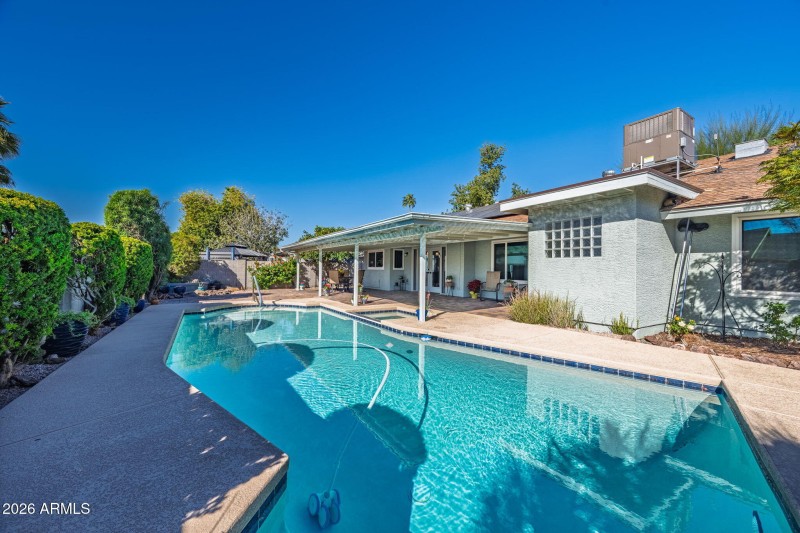 Calle-huge covered paver patio
