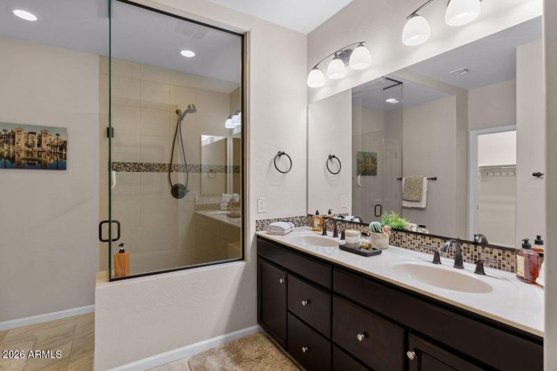 4003 N 164th Dr. Prim Bath 1