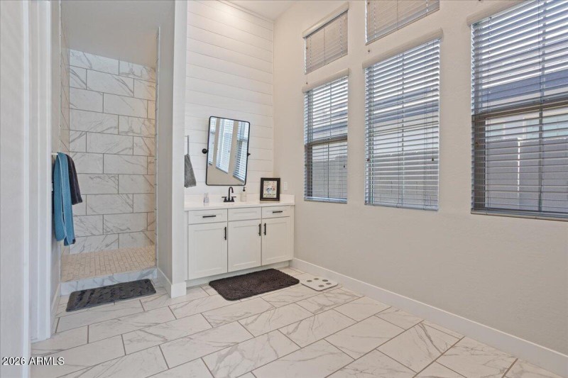 Primary Bath Layout