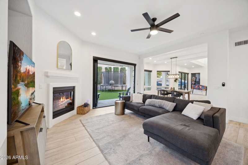 16-web-or-mls-578-n-acacia-dr