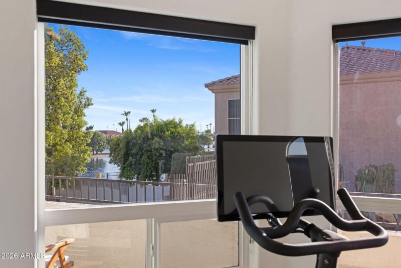 30-web-or-mls-578-n-acacia-dr