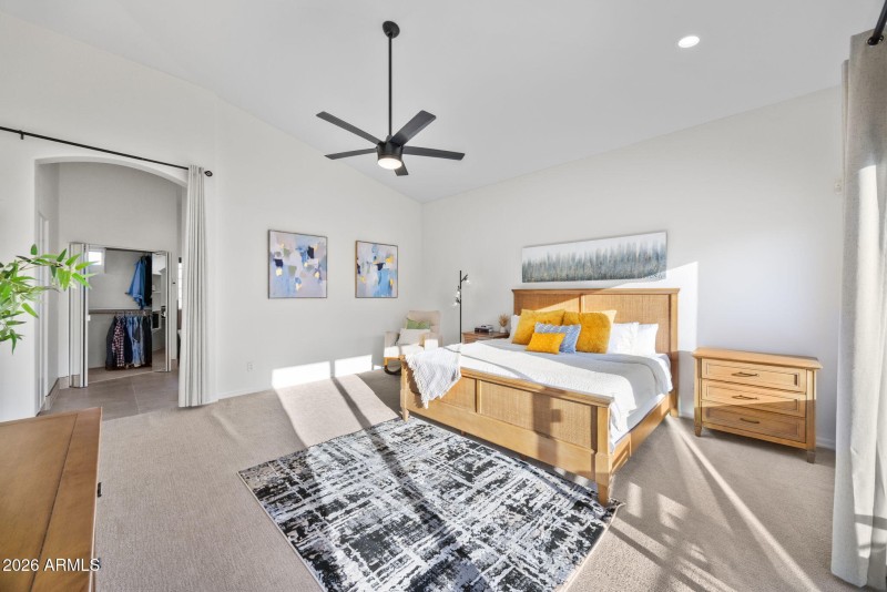 33-web-or-mls-578-n-acacia-dr