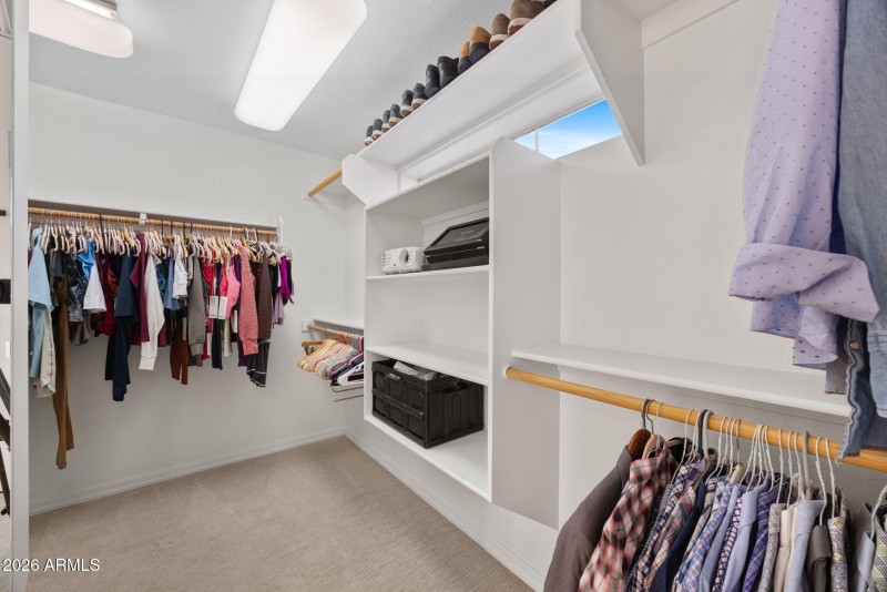 40-web-or-mls-578-n-acacia-dr