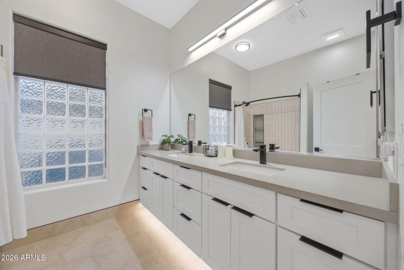 46-web-or-mls-578-n-acacia-dr