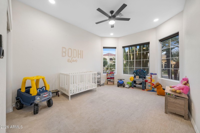 48-web-or-mls-578-n-acacia-dr