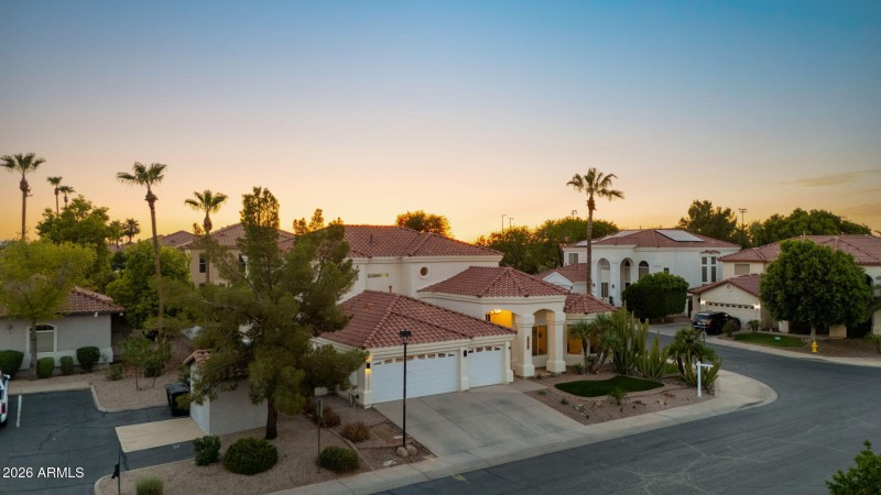 60-web-or-mls-578-n-acacia-dr