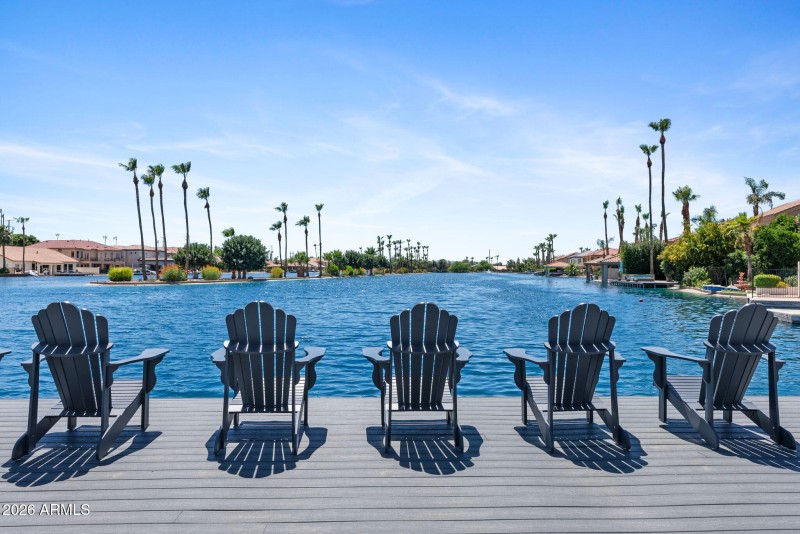 68-web-or-mls-578-n-acacia-dr