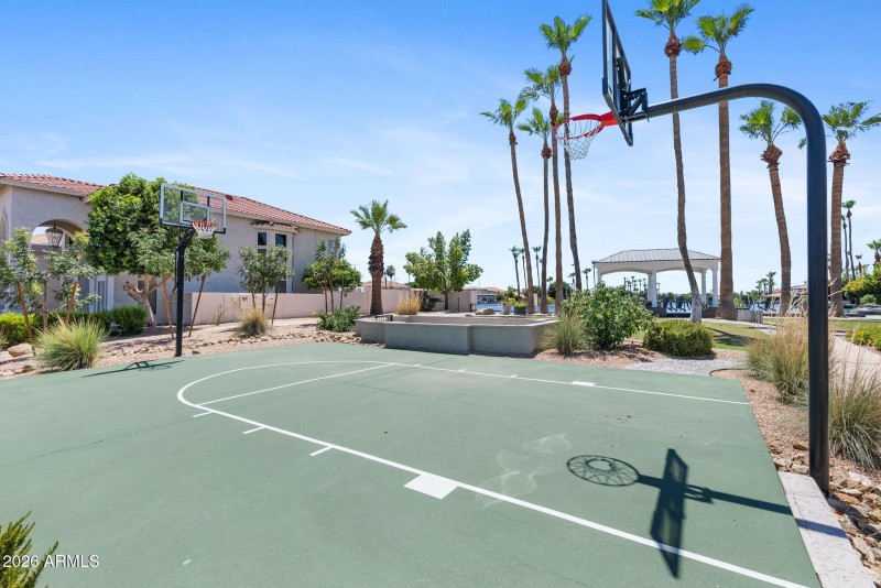 69-web-or-mls-578-n-acacia-dr