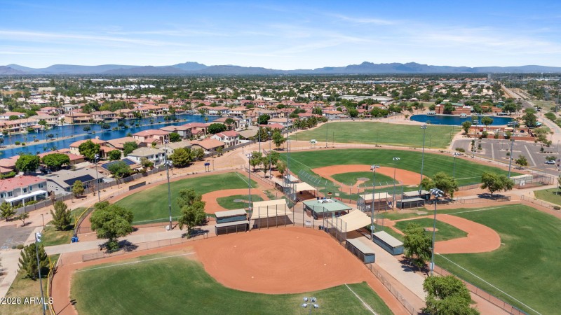 73-web-or-mls-578-n-acacia-dr