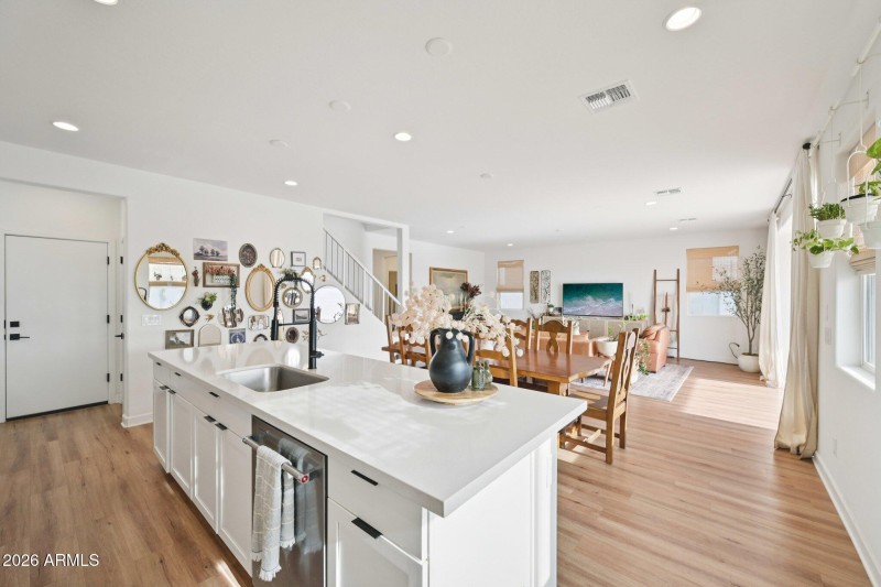 17-web-or-mls-N Augite Way-S0702-017