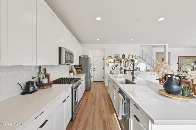 18-web-or-mls-N Augite Way-S0702-018