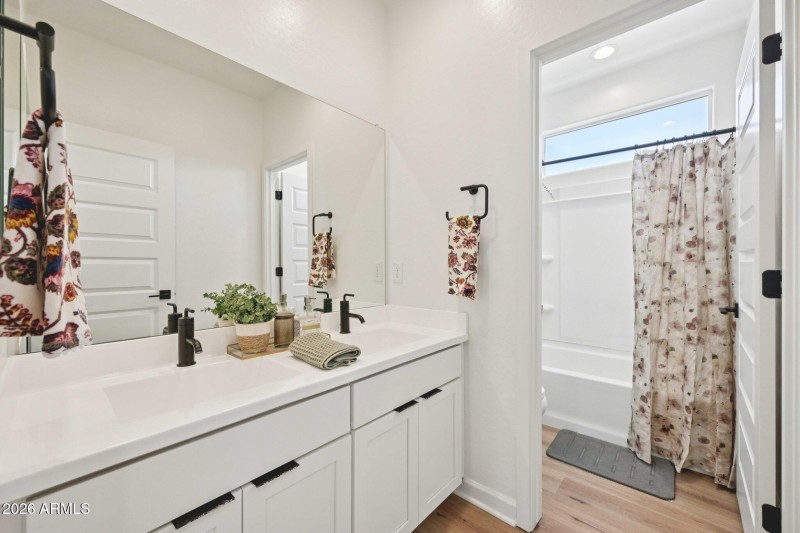 32-web-or-mls-N Augite Way-S0702-032