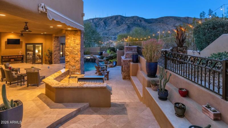 Path from cabana bathroom