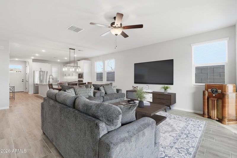 12_img_8406_autoremove_15886260_final