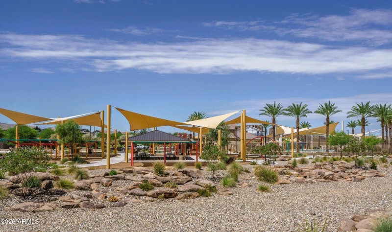 Escalante multiple play equipment