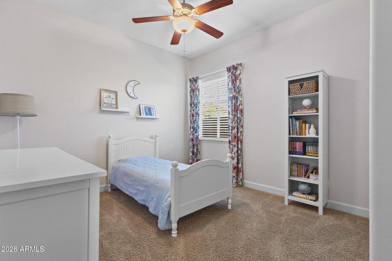 Bedroom 2 w/connected bathroom