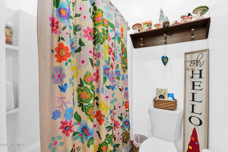 1917 Hampton 111 - 28Second Bathroom