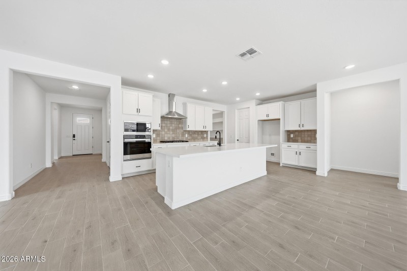 PHX_Miravida_lot 1037_Blush_14857_Kitche