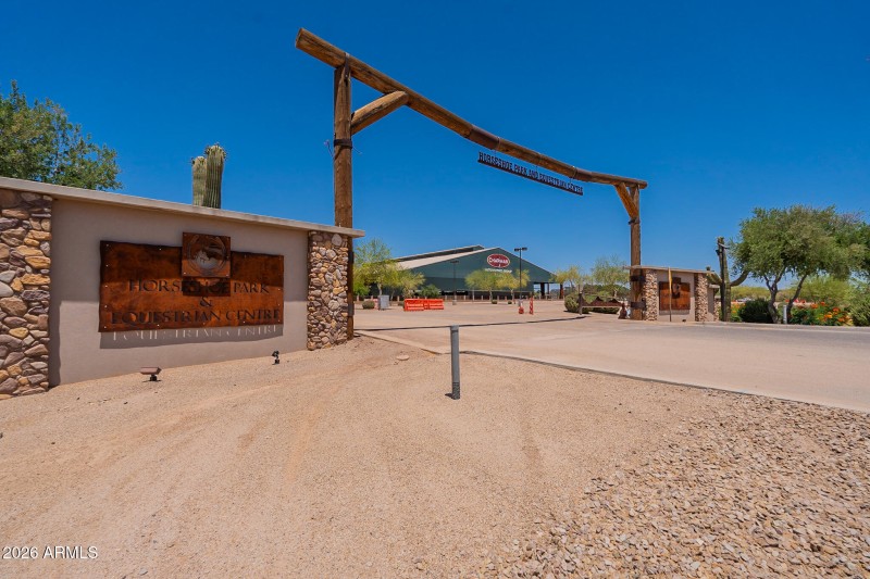 HorseshoeEqustrn_ENTRY_ListerPros