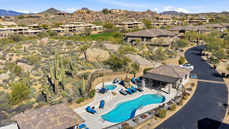 99_Community Pool and Fitness