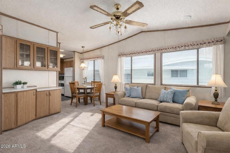 0441C81E-3AF2-4542-9907-3437A38D64DF