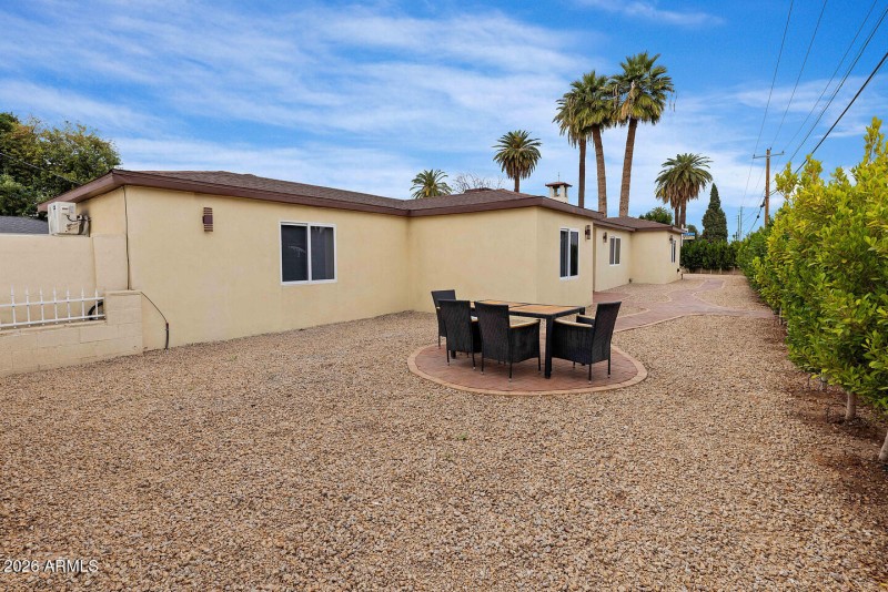 3296087449089477229-CR1-006