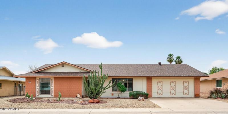 01_12611_W_Butterfield_Dr1_mls