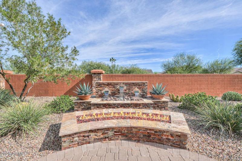 Water feature & fire pit
