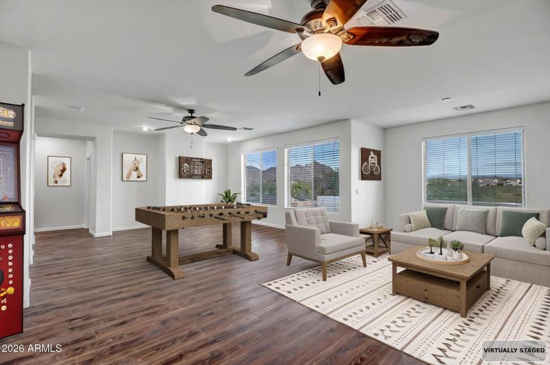 UPSTAIRS LOFT