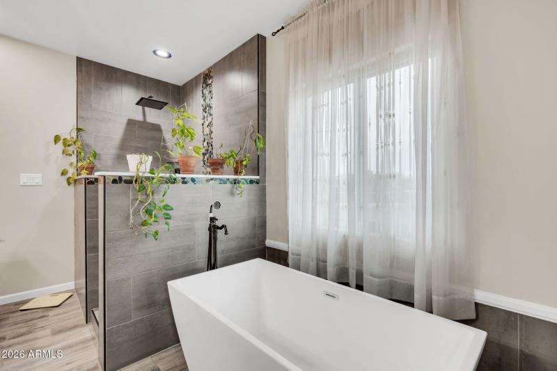 23705 N 104th Ave-30