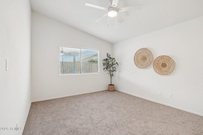 22-web-or-mls-N 30th Ave-S1202-022