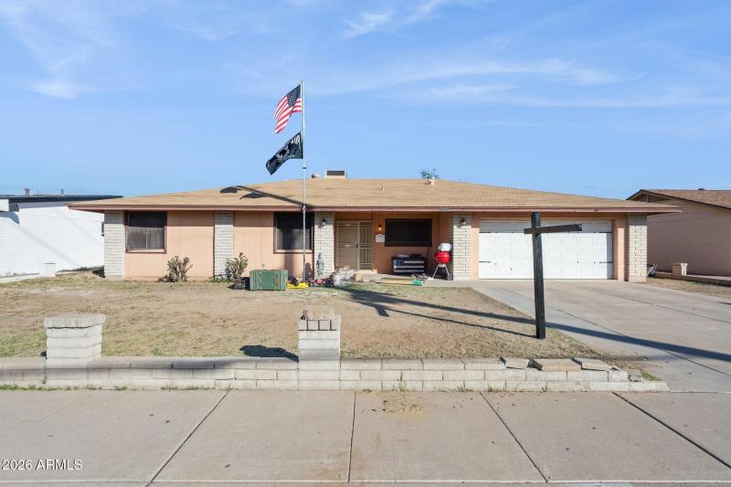 1-web-or-mls-10037-n-43rd-ave