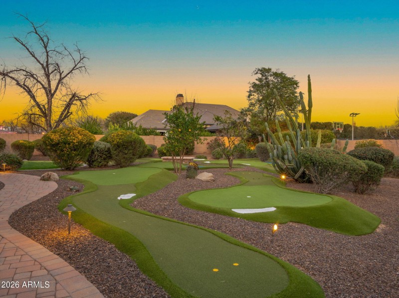 6-hole PuttTek par-3 course