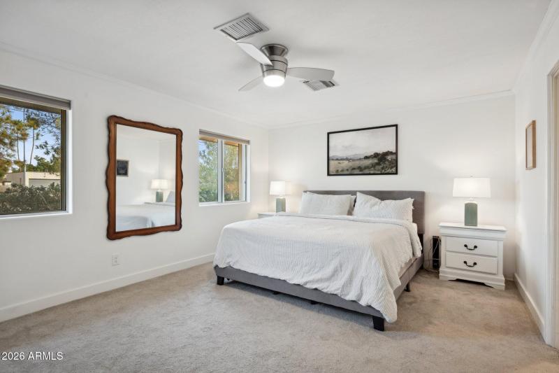 23-web-or-mls-6001-e-thunderbird-rd