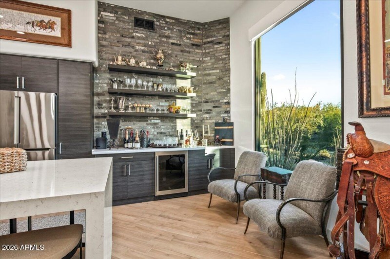 Dry Bar