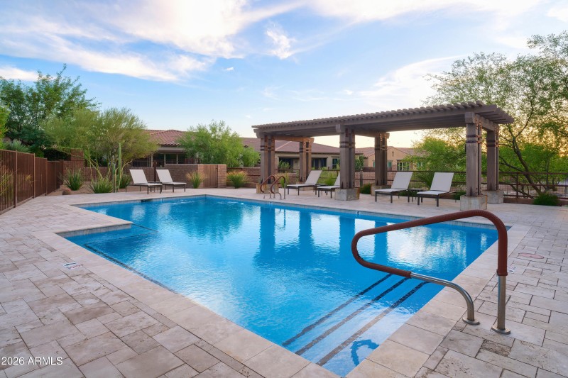 COMMUNITY POOL!