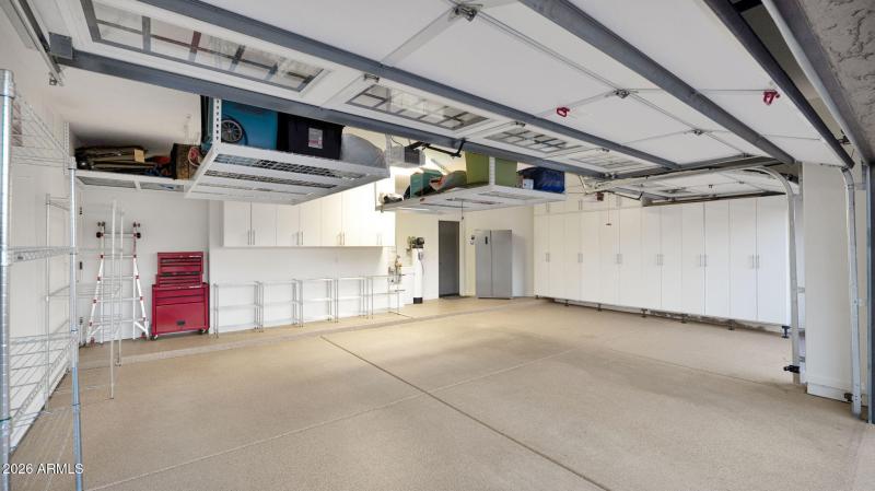 3 Car Epoxy Garage w/Built-in Storage