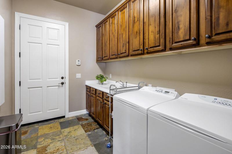 22-web-or-mls-D46A4695 copy