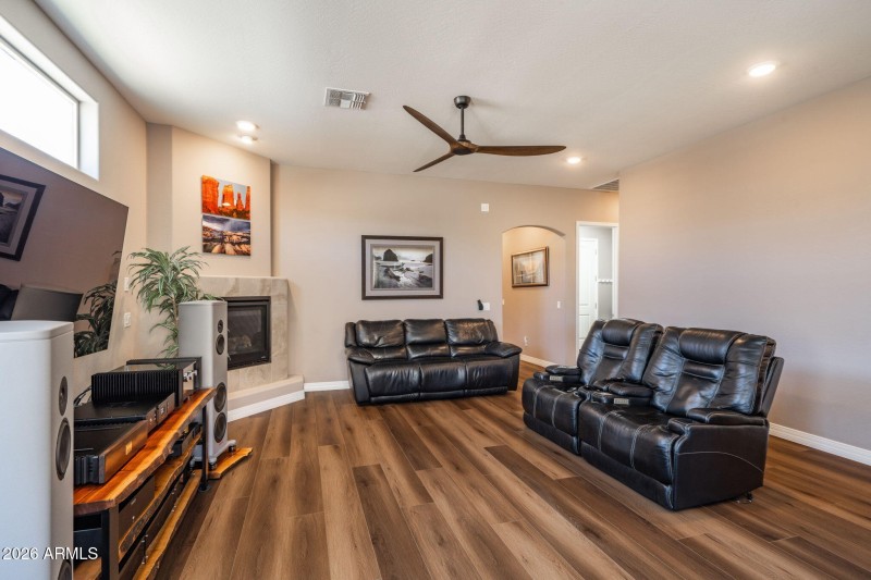 15-web-or-mls-6320-e-walden-wy