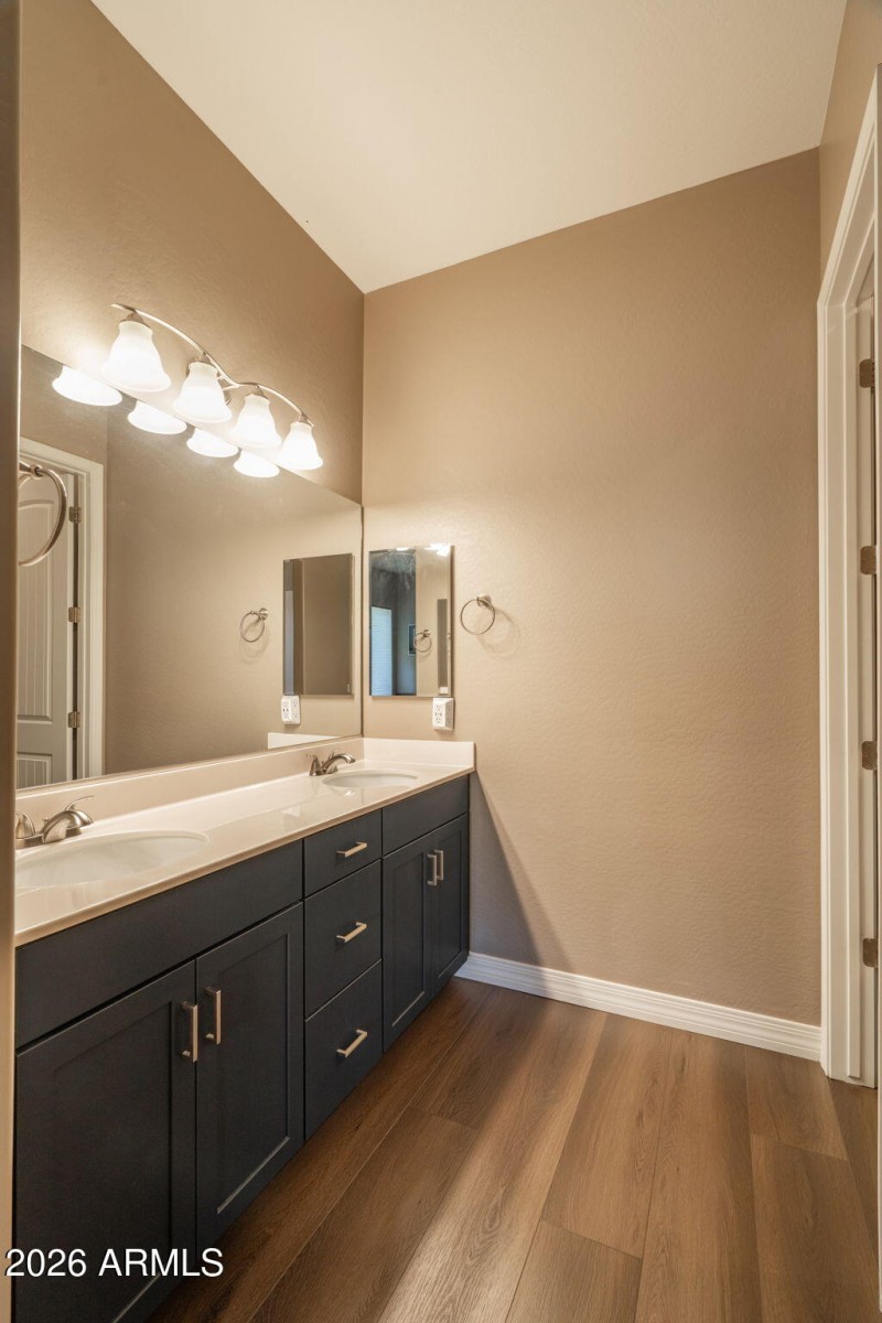26-web-or-mls-6320-e-walden-wy