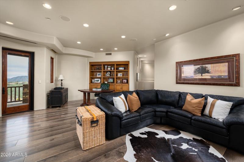 Mancave Detail