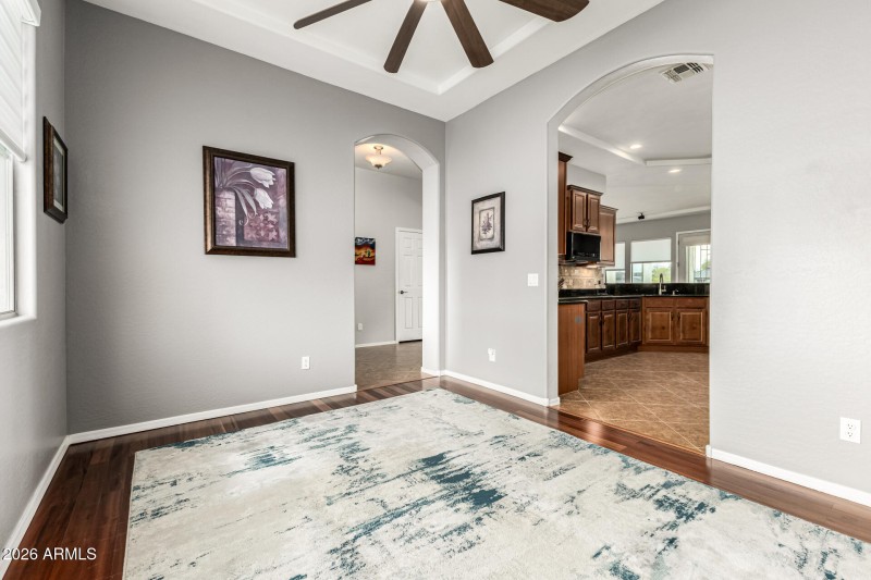 FORMAL DINING