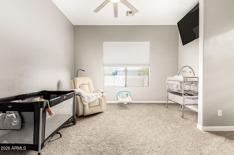 DEN / BED 5
